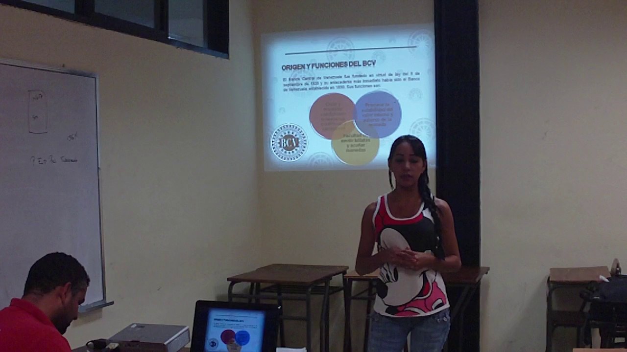 Clase de Economía II - Política Monetaria - Sec. 32