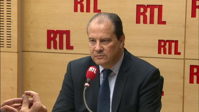 Cambadélis juge déplorable l'abstention de Filippetti et Hamon lors du vote du budget