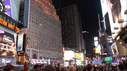 Ο ΠΟΡΝΟΜΕΤΑΝΑΣΤΗΣ ΣΤΗ ΝΕΑ ΥΟΡΚΗ