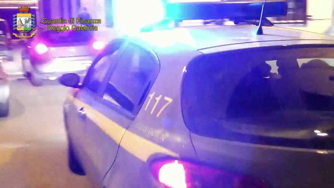 Reggio Calabria - 'Ndrangheta: operazione 'porto franco', 13 arresti e maxisequestro (21.10.14)