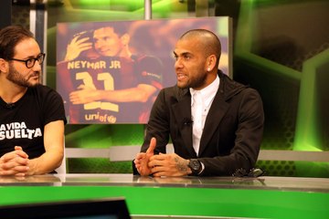 Dani Alves: "We live for the Clásico"