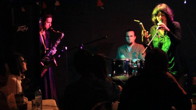 Тени Туи - песнопение с саксофонами