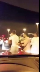 فيديو - مشاجرة في احد شوارع الكويت