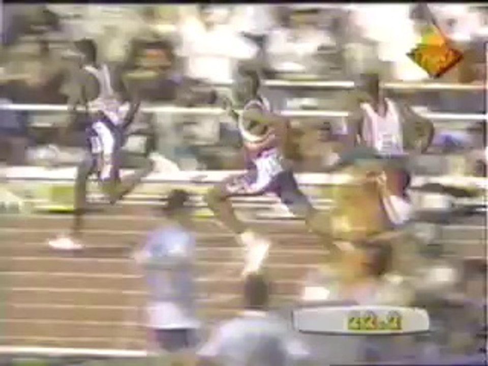 KEVIN YOUNG 400m HURDLES WORLD RECORD 46.78