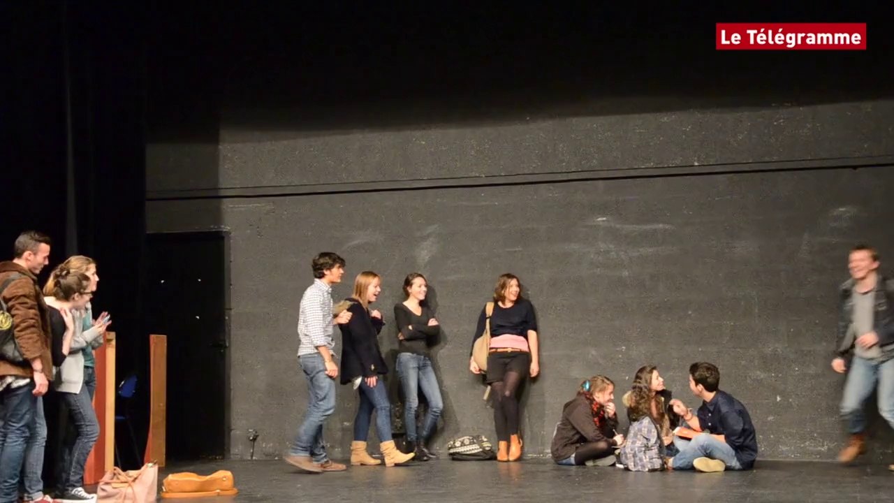 Vannes. Tab : pros et ados sur le même plateau