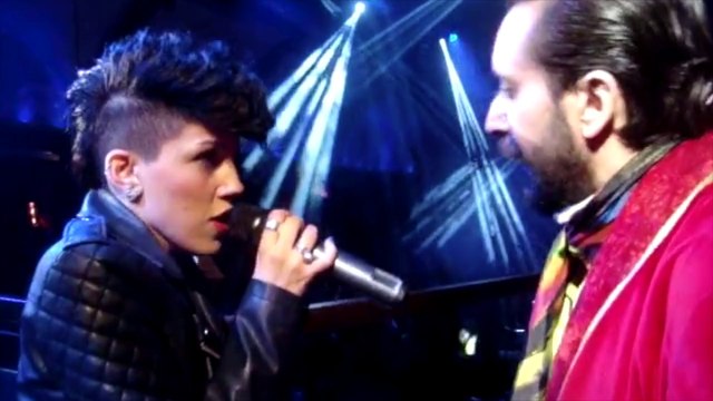 Angy canta con Litus Ruiz Bosch Al Sur del Cielo” en La Cena de los Malditos , en el Teatro Bodevil