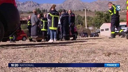 Les pompiers corses luttent contre l'incendie