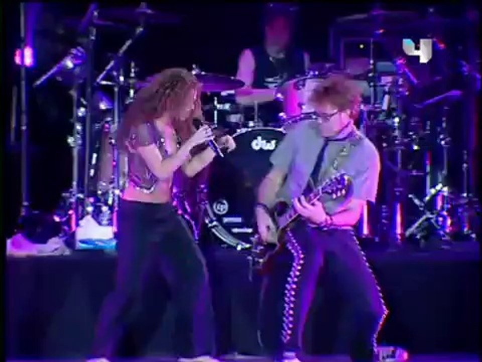 Shakira - 06 Si Te Vas (Oral Fixation Tour  Dubai)