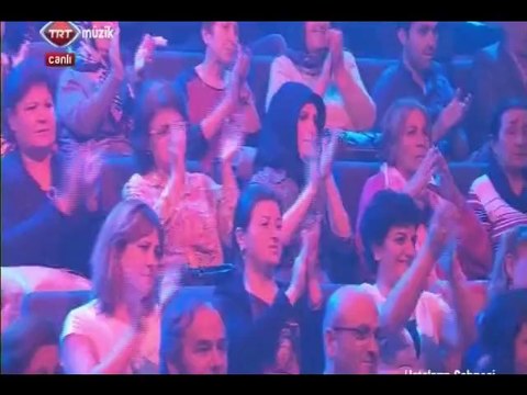 Ayşe TAŞ Bedia AKARTÜRK Bedri AYSELİ İbrahim CAN Makbule KAYA Ümit TOKCAN Şef:Ömer Hayri UZUN Urfalıyam ezelden(Ağam olasan Ömer)