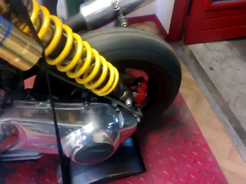 2de start Gilera ice 200cc op de testbank