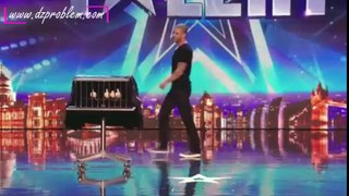 Darcy Oake - Un illusionniste spectaculaire dans Britain's got talent