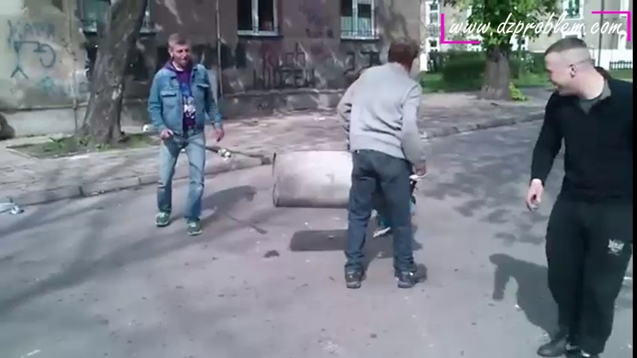 Une poubelle explosive