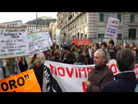 Napoli - Lavoro, alta tensione alla presentazione del libro di Nappi -2- (23.10.14)