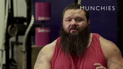 Régime alimentaire de l'homme le plus fort du monde : 20.000 Kcal par jour!