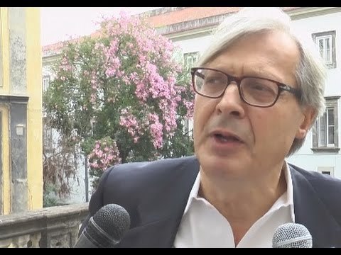 Napoli - “L’arte per un sorriso”, Sgarbi attacca De Magistris (23.10.14)