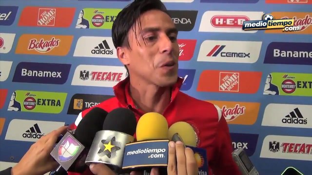 Estoy muy lejos de volver: Lucas Lobos