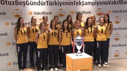 Vakıfbank, Yeni Sezonu İddialı Açtı