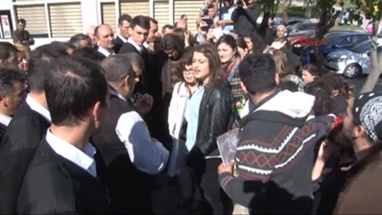 Bursa Uludağ Üniversitesi?nde Stant Gerginliği