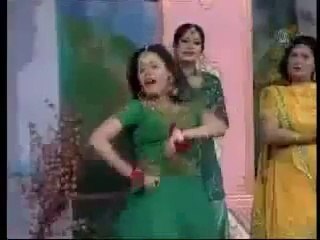 mujra Meena Naz on punjabi wedding song hot