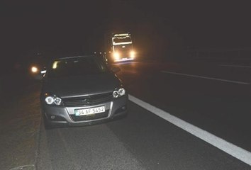 Otomobilinin Yakıtı Bitince İnen Doktor, TIR'ın Altında Can Verdi