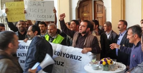 Eylem Yapan İşçiler PTT'nin Kokteyline 78 Saniyede Damga Vurdu