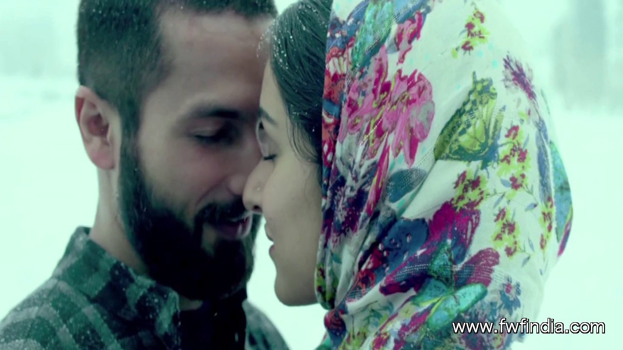 (Festival.mp3)Shradha Shahid Hot Scene problem...