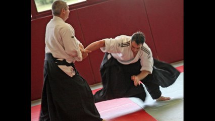 Stage d'Aïkido traditionnel en Vendée à Château d'Olonne avec Alain Peyrache Shihan,  http://www.alainpeyrache.eu , les 14 et 15 décembre 2013  Salle omnisports Pierre de Coubertin Boulevard des Anciens Combattants AFN 85180 CHÂTEAU D'OLONNE  Site du dojo