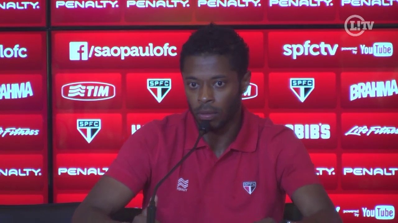 Michel Bastos critica arbitragem brasileira: 'É difícil não poder se expressar'