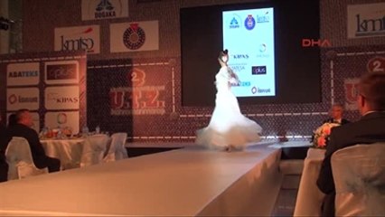 Kahramanmaraş Kot ve Osmanlı Figürleriyle Tasarlanan Gelinlikler Tanıtıldı