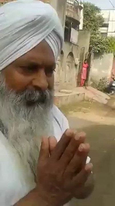 Singhs Expose Pakhandi Babe