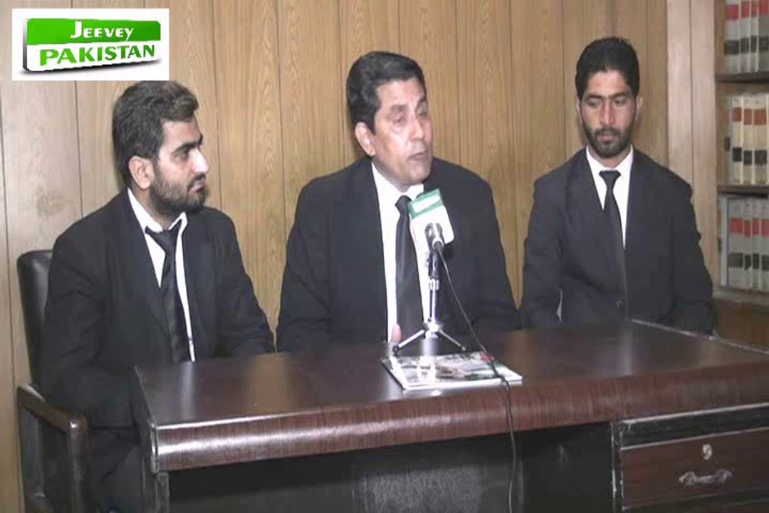 Mr. Arif Mahmood Advocate High court talking with Shakeel Anjum in Jeevey Pakistan's Program " Personality ".