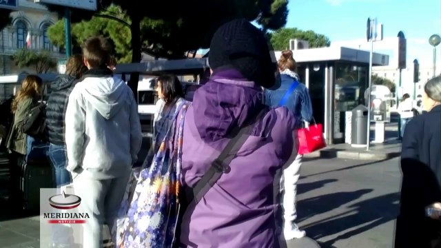 Sciopero mezzi pubblici, banchine piene a Termini e pochi autobus