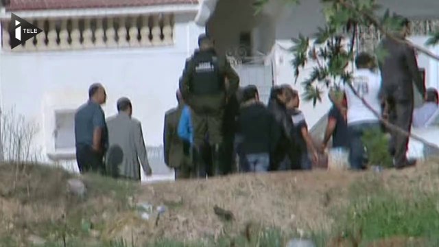 Tunisie : images impressionnantes d'un assaut de police