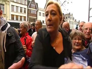 Migrants : Marine Le Pen en déplacement à Calais