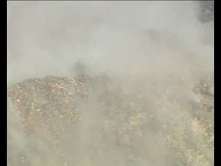 Διαμαρτυρίες για τη φωτιά στο σκουπιδότοπο της Κερατόραχης