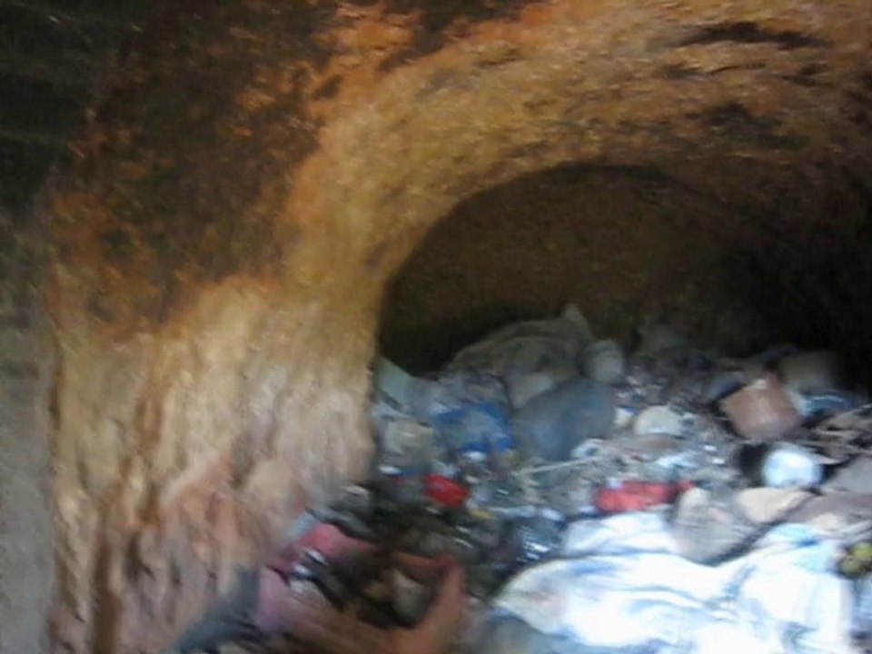 Refugio del torrente de Can Nyac (Hospitalet de Llobregat) Barcelona