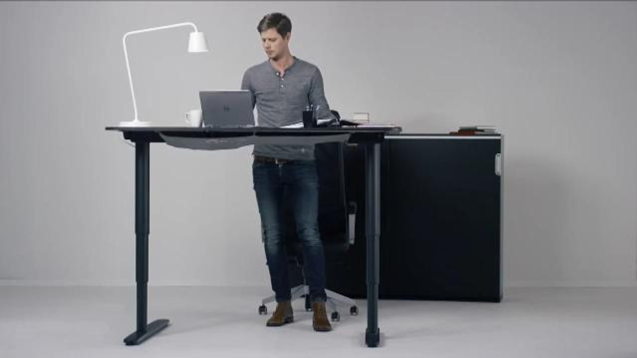 IKEA Desk Converts From Standing to Sitting With One Button