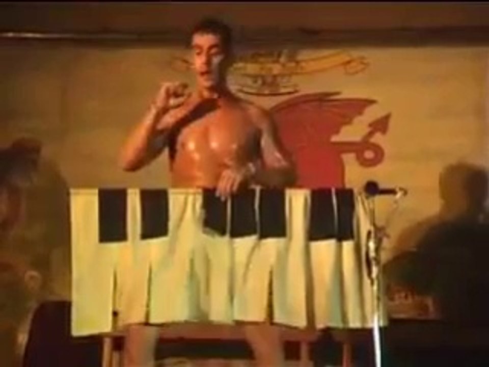 Ecco come si suona la pianola Guardate Video Dailymotion