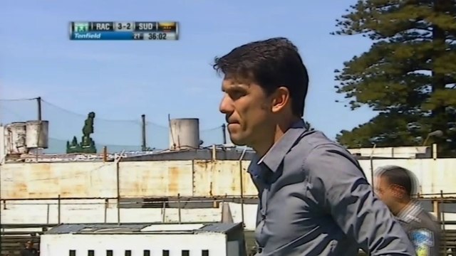 Football - La leçon de reprise de volée par Adrian Argacha