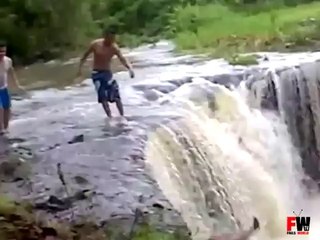 How not to jump a waterfall - Fails World