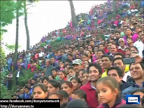 Dunya news-India: Himachal village celebrates 'stone-throwing festival'