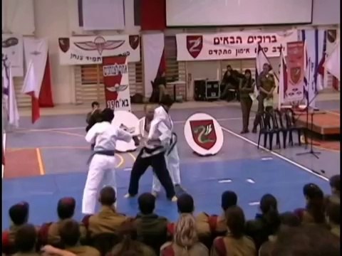 Krav Maga Expert Roy Elghanayan giving a LIVE DEMO to Israeli Special Forces