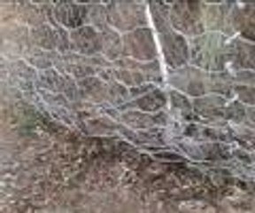 Evleri çelik bariyerler koruyacak