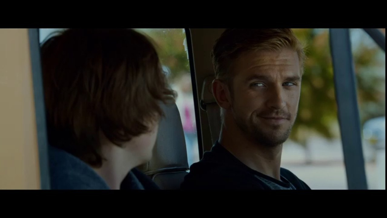 The Guest 2014 - Official Movie Trailer