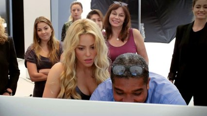 SHAKIRA 3D CREST PHOTOSHOOT