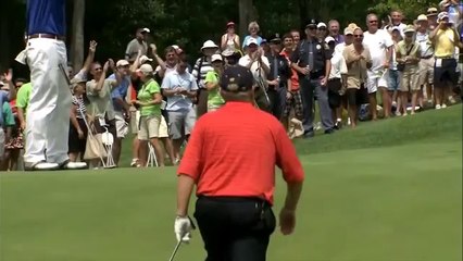 Jack Nicklaus réalise un putt de 30 mètres