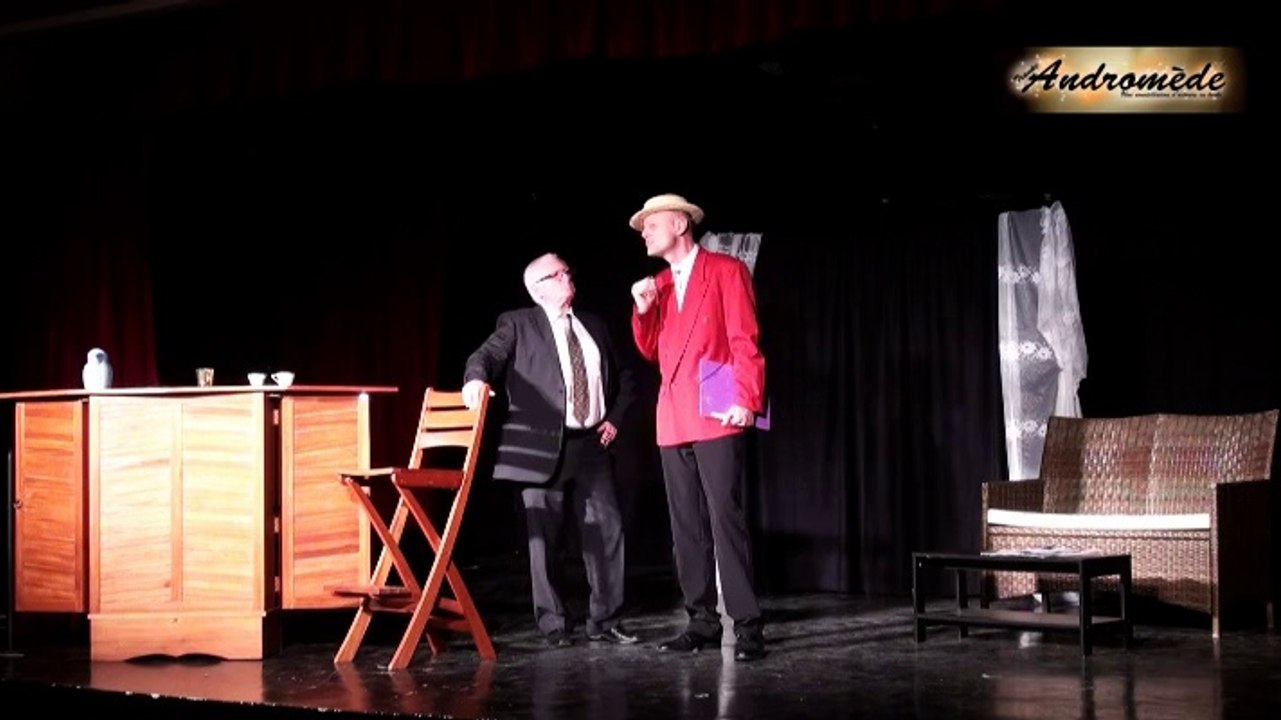 "Mais n'te promène donc pas toute nue !" par la troupe Andromède - Répétition générale - L'arrivée d'Hochepaix