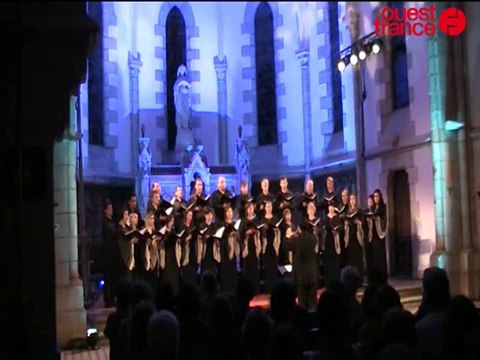 A Polyfollia, un Credo Chamber Choir ukrainien majestueux