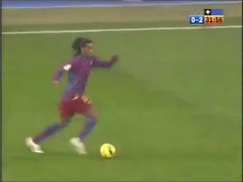 Classico Real Madrid - Barcelone : l'hommage de Bernabeu à Ronaldinho. Légende.