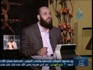 هل يجوز للمصلي حمل الرضيع - الشيخ عامر أحمد باسل